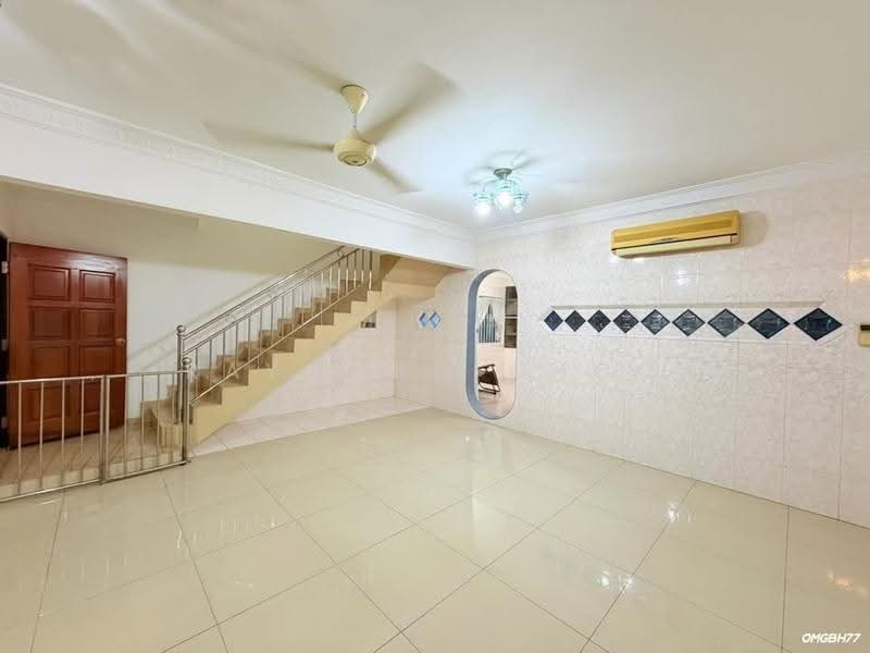 Rumah Teres 2-Tingkat untuk Dijual di Bandar Bukit Tinggi (Klang) - Raymond Choo - Living Room - PropertyGuru.com.my