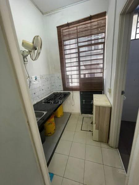 2-storey Terraced House for Rent in Bukit Indah (Iskandar Puteri (Nusajaya)) - Wendy Tay - Kitchen - PropertyGuru.com.my