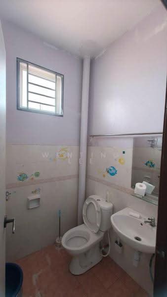 Rumah Teres 2-Tingkat untuk Dijual di Bandar Seri Alam (Masai) - Wenting Lee - Bathroom - PropertyGuru.com.my