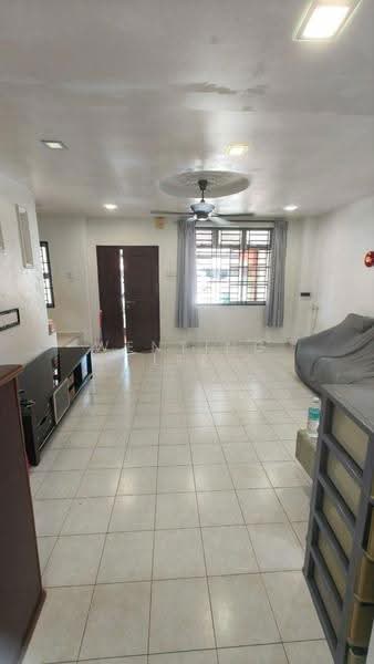 Rumah Teres 2-Tingkat untuk Dijual di Bandar Seri Alam (Masai) - Wenting Lee - Living Room - PropertyGuru.com.my