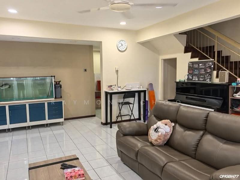 Rumah Teres 2-Tingkat untuk Dijual di Bandar Bukit Tinggi (Klang) - Raymond Choo - Living Room - PropertyGuru.com.my