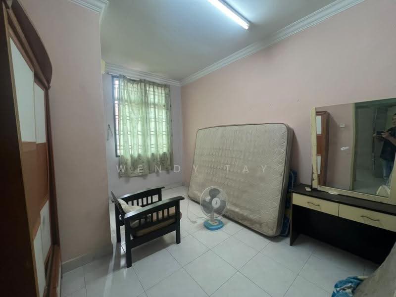 2-storey Terraced House for Rent in Taman Seri Orkid (Skudai) - Wendy Tay - Bedroom - PropertyGuru.com.my