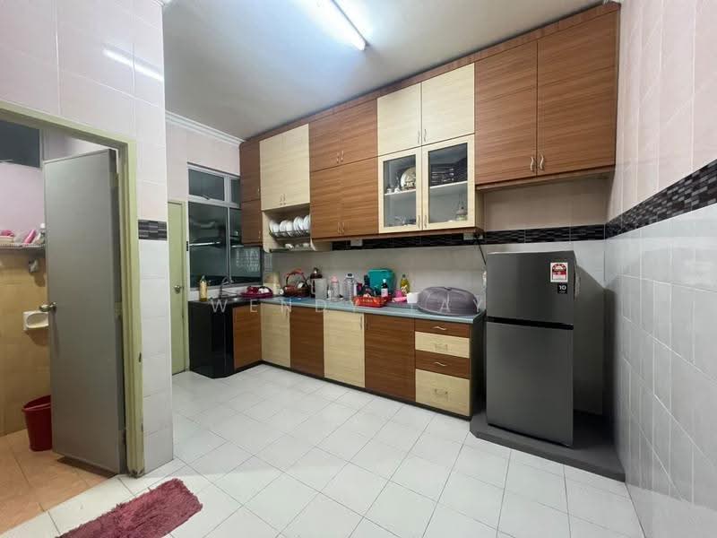 2-storey Terraced House for Rent in Taman Seri Orkid (Skudai) - Wendy Tay - Kitchen - PropertyGuru.com.my
