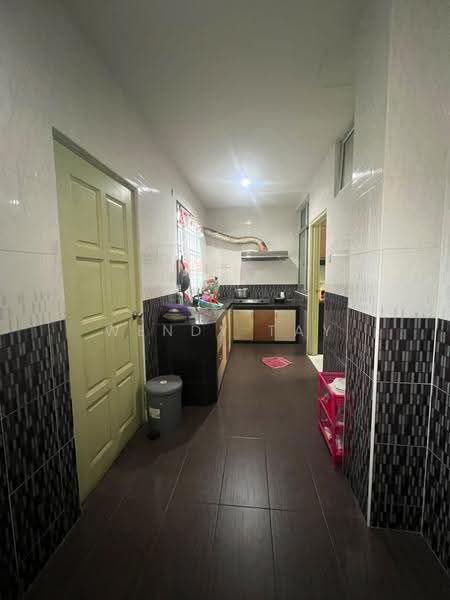 2-storey Terraced House for Rent in Taman Seri Orkid (Skudai) - Wendy Tay - Kitchen - PropertyGuru.com.my