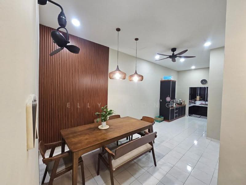 1-storey Terraced House for Sale in Taman Bukit Anggerik (Cheras) - Elly Chong - Dining Room - PropertyGuru.com.my