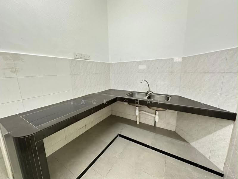 Rumah Teres 1-Tingkat untuk Dijual di Kangkar Pulai (Skudai) - Jack Chai - Kitchen - PropertyGuru.com.my