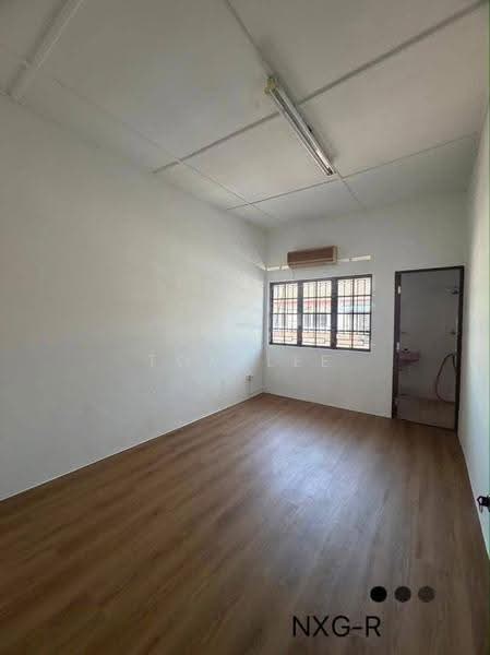 2-storey Terraced House for Sale in Taman Gembira (Klang) - Tom Lee - Interior - PropertyGuru.com.my