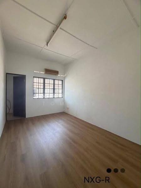 2-storey Terraced House for Sale in Taman Gembira (Klang) - Tom Lee - Interior - PropertyGuru.com.my
