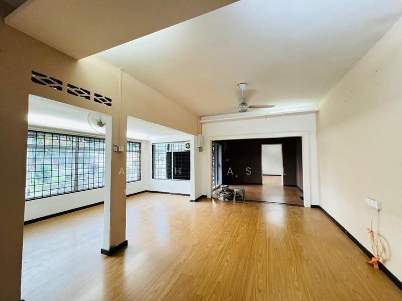 Bungalow House for Rent in Ulu Kelang (Selangor) - Farah Rasul - Living Room - PropertyGuru.com.my