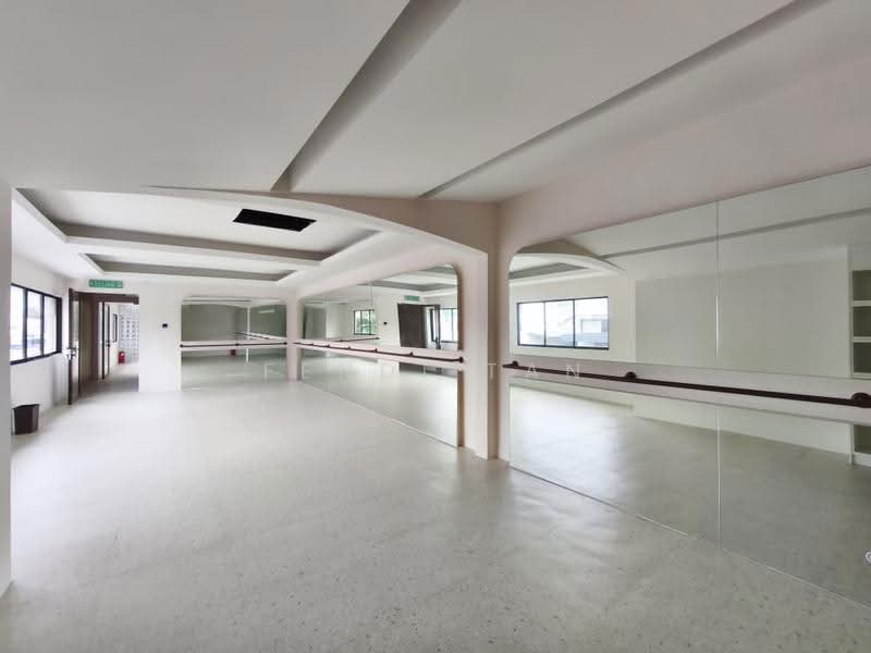 Commercial Bungalow for Rent in SS13 (Subang Jaya) - Fendi tan - Interior - PropertyGuru.com.my