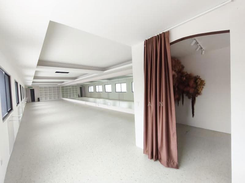 Commercial Bungalow for Rent in SS13 (Subang Jaya) - Fendi tan - Interior - PropertyGuru.com.my