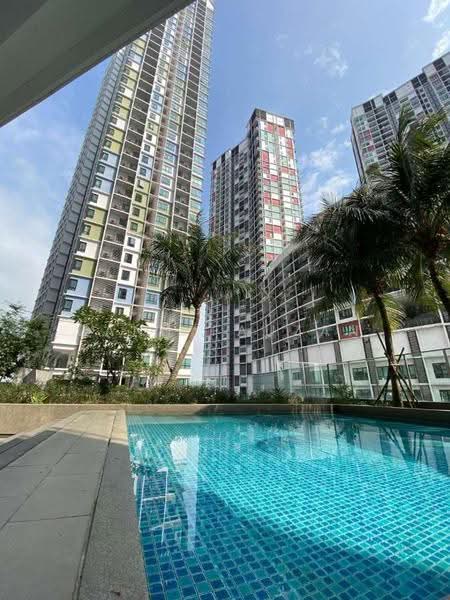 Kediaman Servis untuk Dijual di i-Suite @ i-City - Zann Fauzan - Exterior - PropertyGuru.com.my