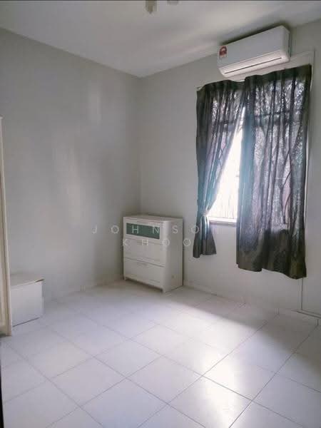 Apartment for Sale at Pangsapuri Saraka - Johnson Khoo - Bedroom - PropertyGuru.com.my