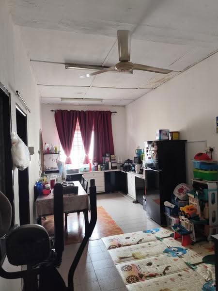 1-storey Terraced House for Sale in Taman Universiti (Skudai) - Joseph Ee - Kitchen - PropertyGuru.com.my