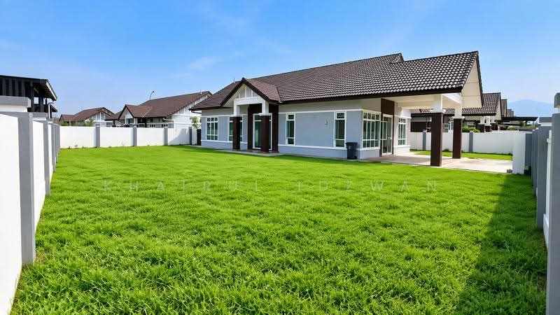 Bungalow House for Sale in Senawang (Negeri Sembilan) - Khairul Idzwan - Exterior - PropertyGuru.com.my