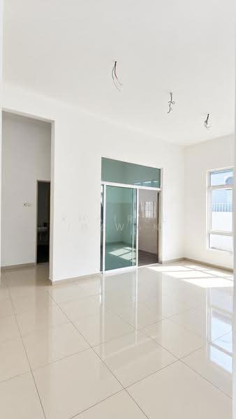 Bungalow House for Sale in Senawang (Negeri Sembilan) - Khairul Idzwan - Living Room - PropertyGuru.com.my