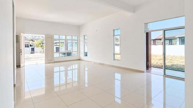 Bungalow House for Sale in Senawang (Negeri Sembilan) - Khairul Idzwan - Living Room - PropertyGuru.com.my