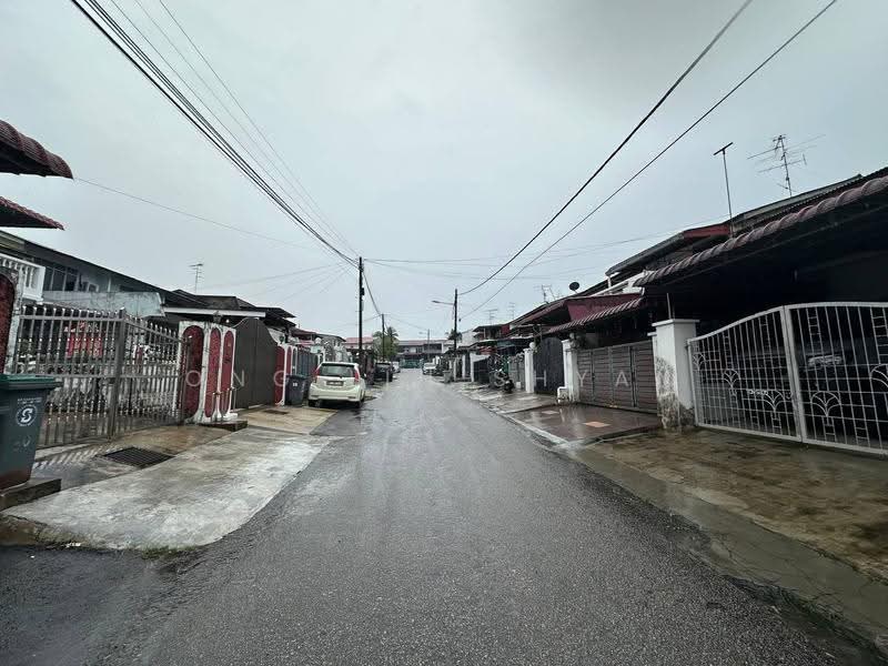 2-storey Terraced House for Sale in Taman Johor Jaya (Johor Bahru) - Ong Lih Shyan - Exterior - PropertyGuru.com.my