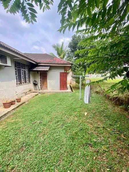 Bungalow House for Sale in Bukit Sentosa (Rawang) - Zann Fauzan - Exterior - PropertyGuru.com.my