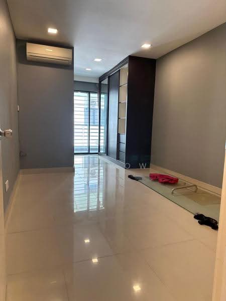 3-storey Terraced House for Sale in Lake Fields (Sungai Besi) - CY Low - PropertyGuru.com.my