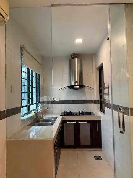 3-storey Terraced House for Sale in Taman Tasik Damai (Sungai Besi) - CY Low - Kitchen - PropertyGuru.com.my