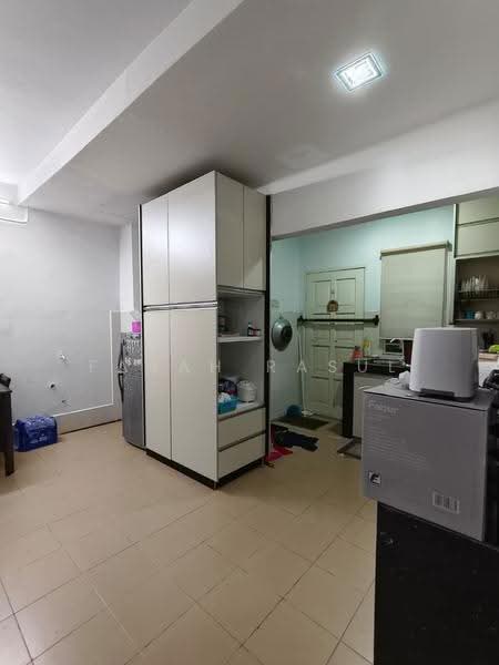 Terraced House for Sale in Sungai Buloh (Selangor) - Farah Rasul - Kitchen - PropertyGuru.com.my