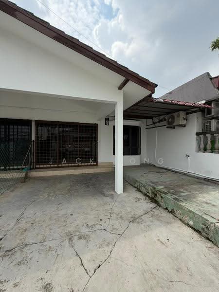 1-storey Terraced House for Sale in Taman Universiti (Skudai) - Jack Wong - Exterior - PropertyGuru.com.my