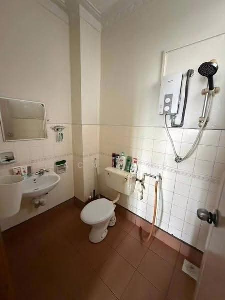 Apartment for Sale at Mon Bisca - Jack Wong - Bathroom - PropertyGuru.com.my