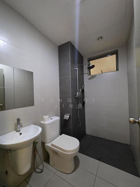 Kediaman Servis untuk Disewa di Cybersquare - Fong Qi Jing - Bathroom - PropertyGuru.com.my
