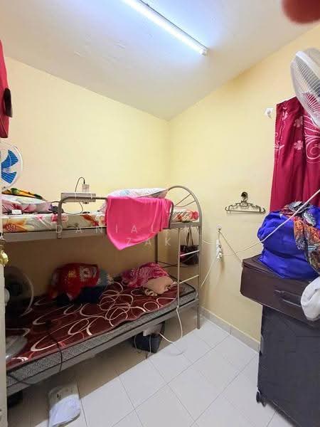 Pangsapuri untuk Dijual di Sri Ixora Apartment - Danial Mohd Zaki - PropertyGuru.com.my