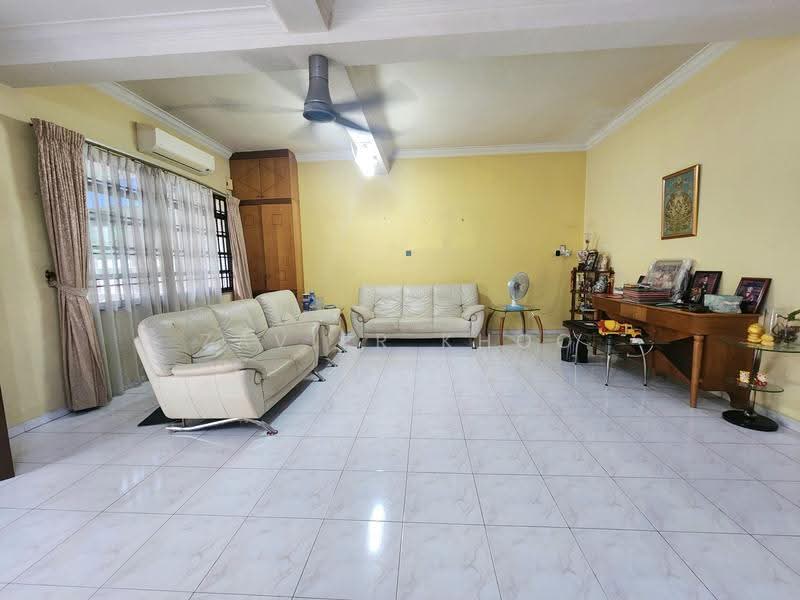 Cluster House for Sale in Taman Sri Kluang (Kluang) - ZAVIER KHOO - Living Room - PropertyGuru.com.my