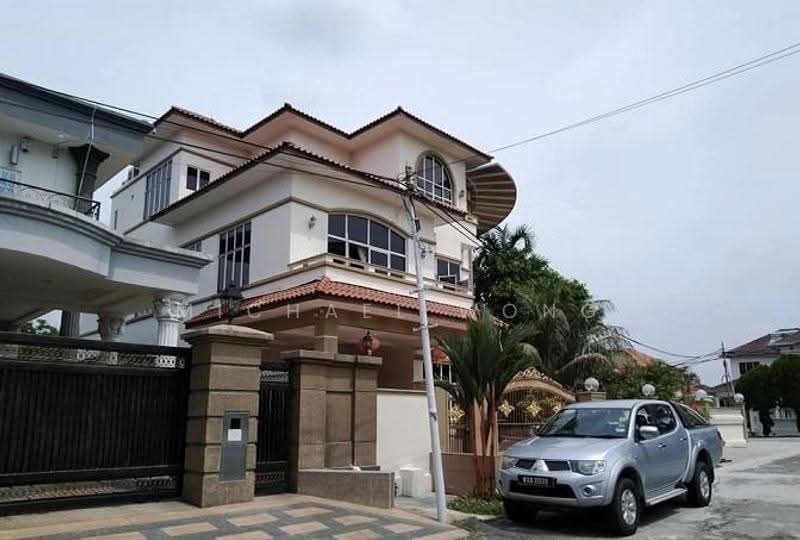 Bungalow House for Sale in Taman Villa Heights (Kajang) - Michael Wong - Exterior - PropertyGuru.com.my