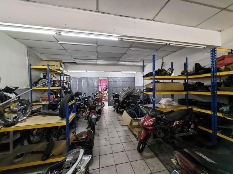 Kedai untuk Dijual di Taman Universiti (Skudai) - Tycia Law - PropertyGuru.com.my