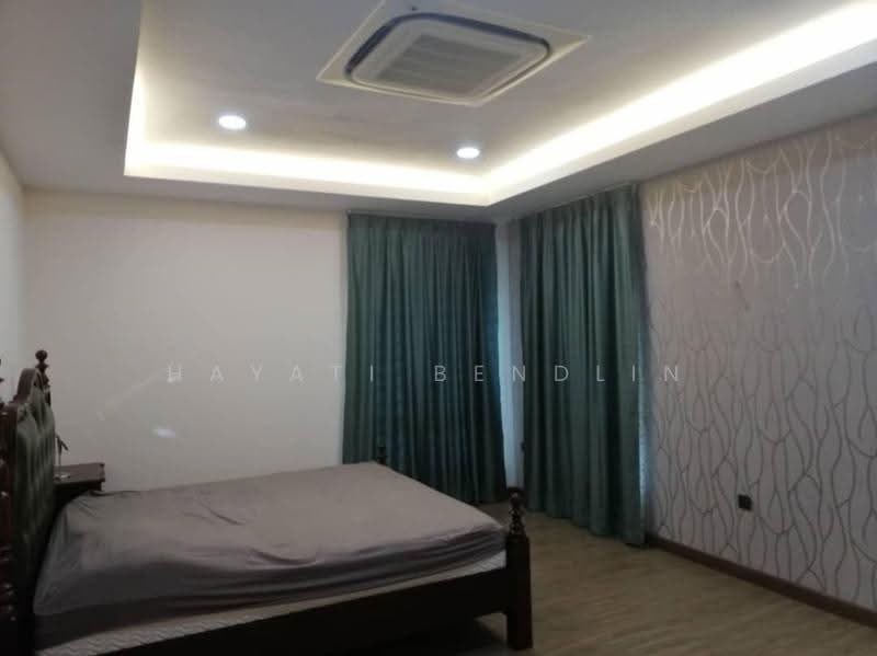 2-storey Terraced House for Sale in Bandar Sri Sendayan (Negeri Sembilan) - Hayati Bendlin - Bedroom - PropertyGuru.com.my