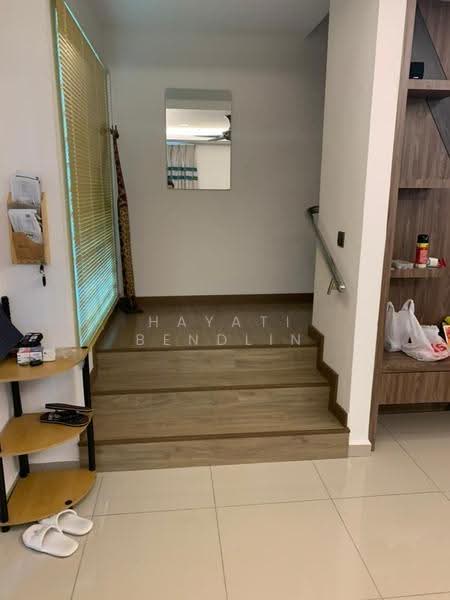 2-storey Terraced House for Sale in Bandar Sri Sendayan (Negeri Sembilan) - Hayati Bendlin - Entrance - PropertyGuru.com.my