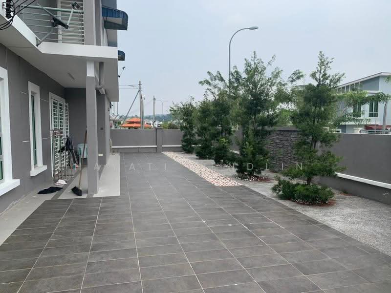 2-storey Terraced House for Sale in Bandar Sri Sendayan (Negeri Sembilan) - Hayati Bendlin - PropertyGuru.com.my