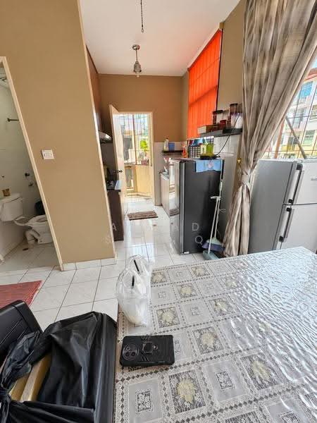 Apartment for Sale at Melinsung Summer Bay Resort - AHMAD SYAFIQ - Kitchen - PropertyGuru.com.my
