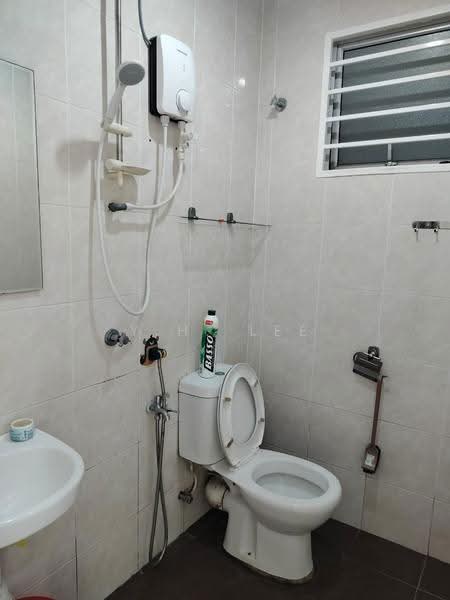 Apartment for Rent at Pangsapuri Saujana Permai 1 - Y.H. Lee - Bathroom - PropertyGuru.com.my