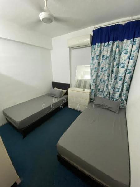 Pangsapuri untuk Dijual di Pangsapuri Putra Damai - Mohd Ghazali - Bedroom - PropertyGuru.com.my