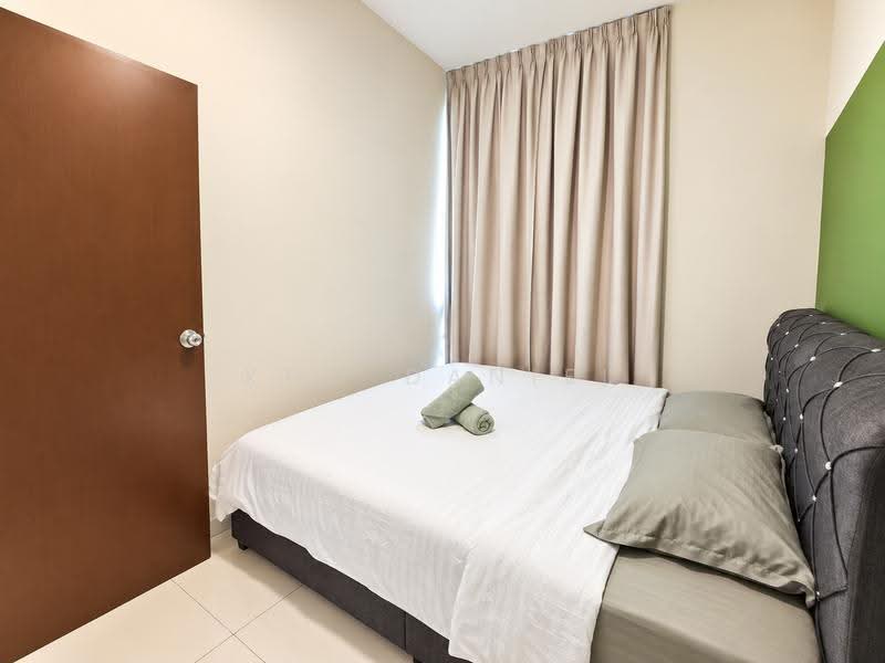 Kediaman Servis untuk Dijual di Maple Residences @ Bandar Bestari Klang - Kho Daniel - Bedroom - PropertyGuru.com.my