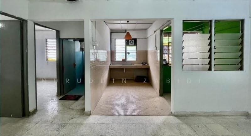 Flat for Sale at Desa Petaling Flat - Nuruddin Zabidi - Kitchen - PropertyGuru.com.my