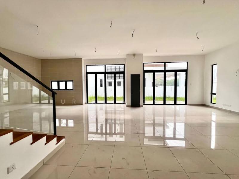 Bungalow House for Sale in Alam Nusantara (Setia Alam) - Nur Alia Omar - Living Room - PropertyGuru.com.my