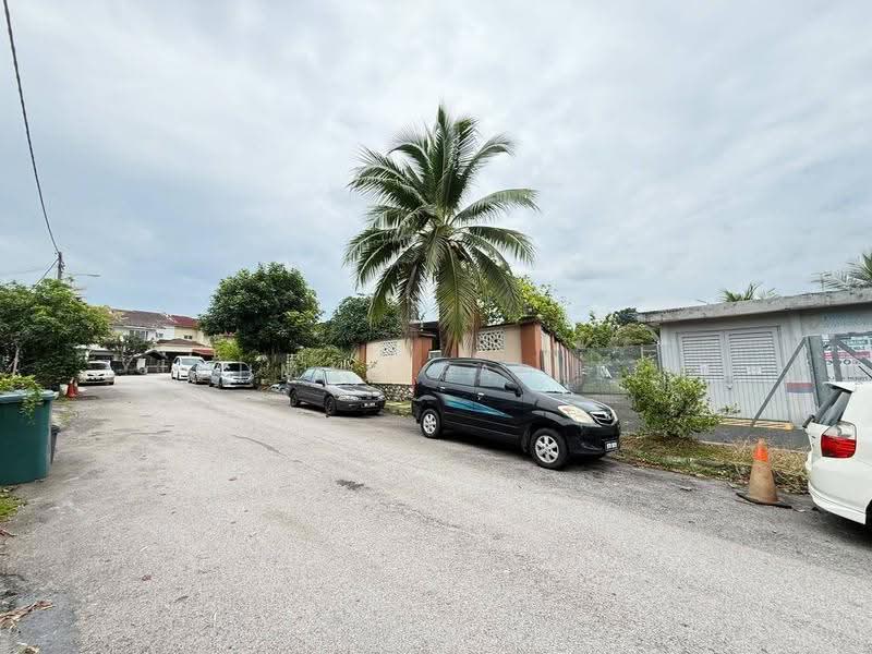 Rumah Teres 2-Tingkat untuk Dijual di Country Heights (Kajang) - Ahmad Fadlee - PropertyGuru.com.my