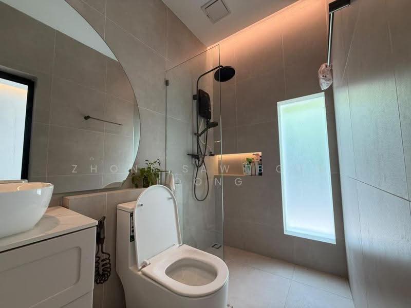 2-storey Terraced House for Sale in Taman Sungai Ara (Sungai Ara) - Zhonl Saw Boon Loong - Bathroom - PropertyGuru.com.my