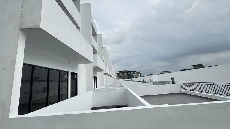 Terraced House for Sale in Damansara Perdana (Selangor) - Amelie Tan - Exterior - PropertyGuru.com.my