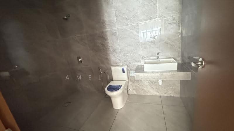 Terraced House for Sale in Damansara Perdana (Selangor) - Amelie Tan - Bathroom - PropertyGuru.com.my