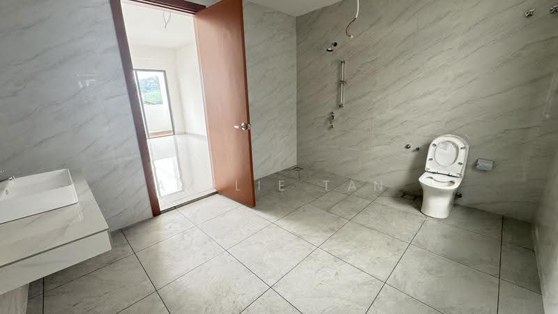 Terraced House for Sale in Damansara Perdana (Selangor) - Amelie Tan - Bathroom - PropertyGuru.com.my