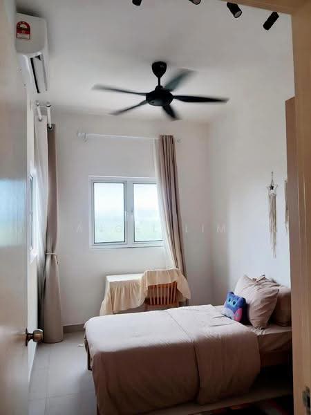 Service Residence for Sale at Residensi Rimbun @ Canopy Hills - Angel Lim - 2nd Bedroom - PropertyGuru.com.my