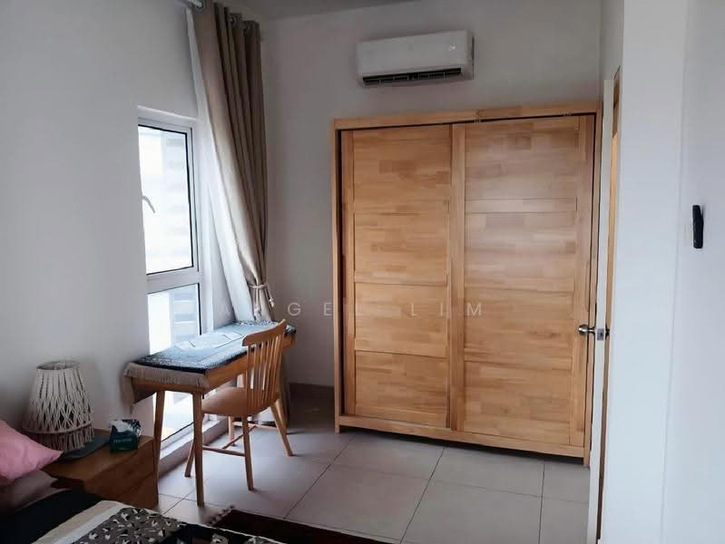 Service Residence for Sale at Residensi Rimbun @ Canopy Hills - Angel Lim - Master Bedroom Wadrobe - PropertyGuru.com.my