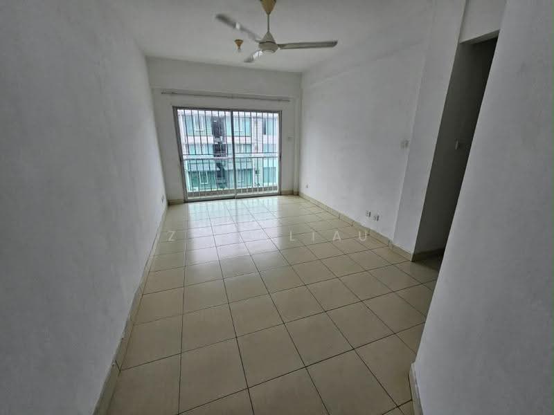 Pangsapuri untuk Disewa di Puncak Menggatal - Zoey Liau - Living Room - PropertyGuru.com.my